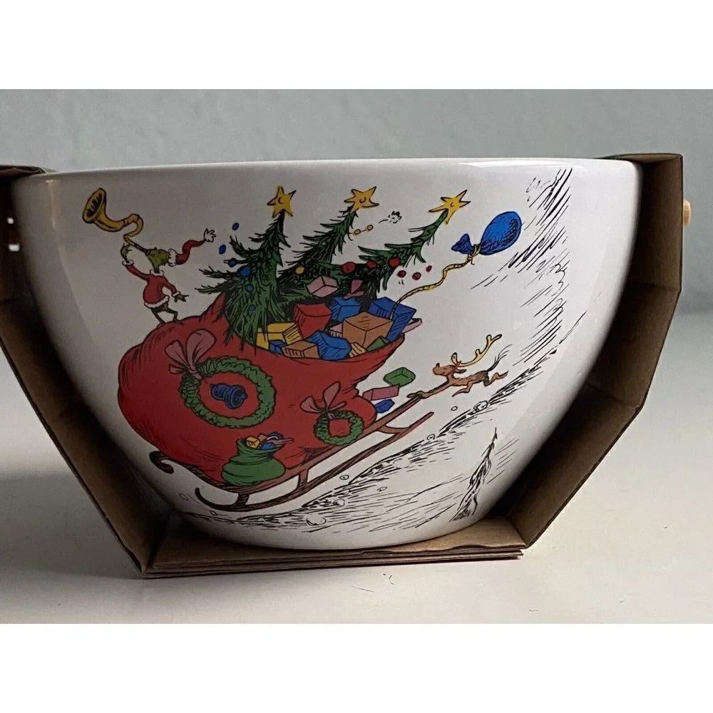 Dr Seuss The Grinch and Max Christmas RAMEN Noodle BOWL With Wood Chopsticks NEW - Picture 2 of 7
